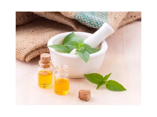 Aromaterapia in cucina: come usare gli oli essenziali per cucinare
